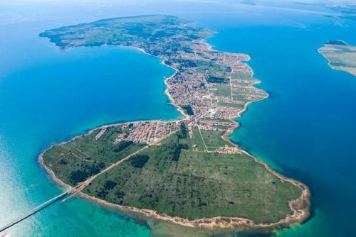 Loodusmaastik puhkemaja lähedal