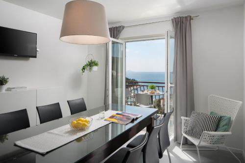 Apartment Zulijani Helis B5