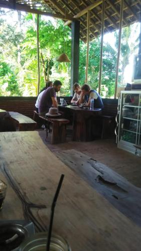 Εστιατόριο ή άλλο μέρος για φαγητό στο Nitha Homestay