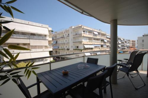 Lets Holidays NICE APARTMENT NEAR BEACH TOSSA
