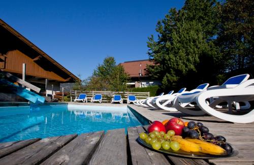 Bazén v ubytování Ferienhotel Bergland nebo v jeho okolí