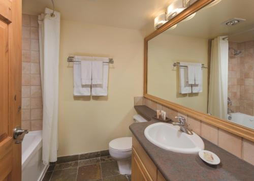 Afbeelding uit fotogalerij van Mountainside Lodge in Whistler