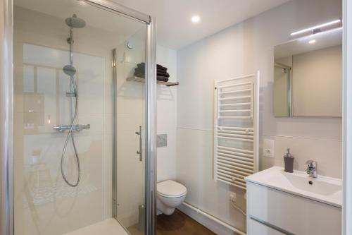 Ένα μπάνιο στο Stay Appart Hotel Lille Centre