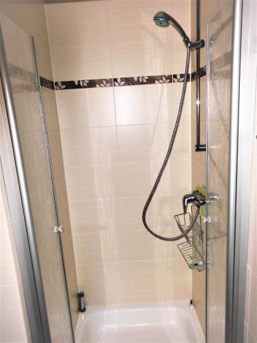 Bilik mandi di Ferienwohnung Krabbentaucher 2