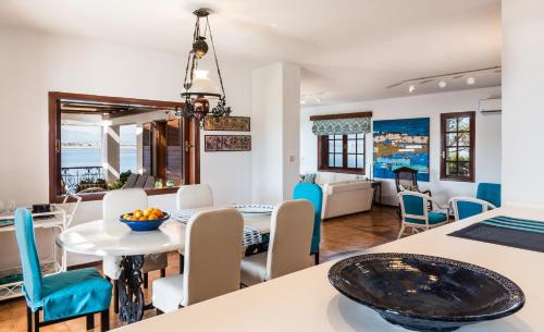 Гостиная зона в Alianthos Villa