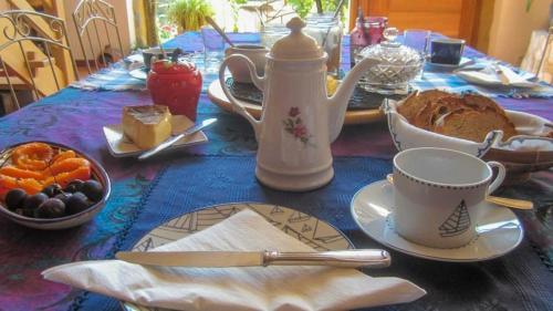 Svečiams siūlomi pusryčių variantai apgyvendinimo įstaigoje Chambres d'hôtes le Peyroux