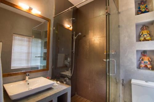 Ein Badezimmer in der Unterkunft The Elephant Stables