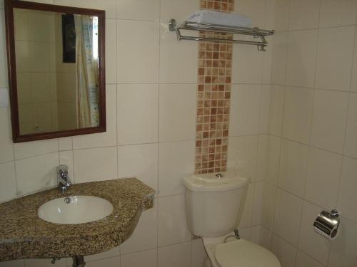 Un baño de Pamposh Guest House GK II Market