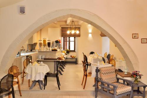 Gallery image of Elia Palazzo Hotel in Chania Town