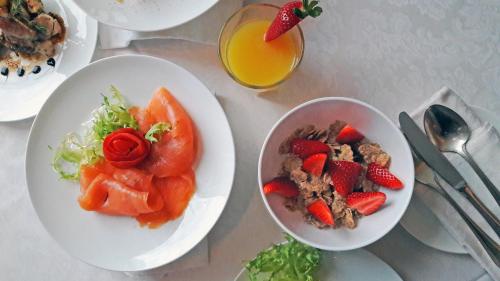 Jídlo v hotelu nebo okolí