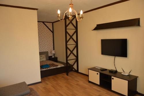 TV a/nebo společenská místnost v ubytování Apartments in the heart of Dnipro