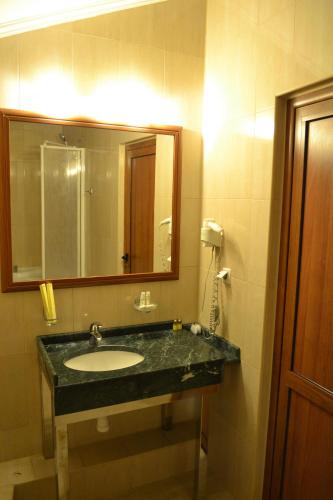 A bathroom at Hotel Strike