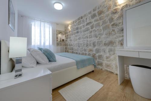 TV a/nebo společenská místnost v ubytování San Pietro apartment