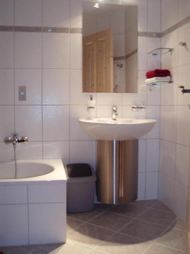 Bathroom sa Biobauernhof Schöttelbauer