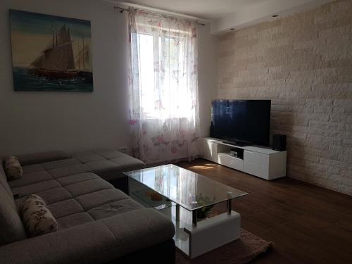 Apartment Dujić with hot tub