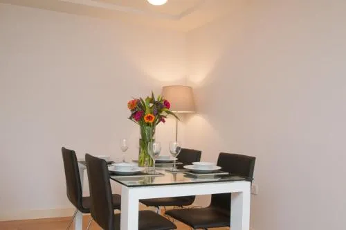 Cleyro Serviced Apartments - Finzels Reach photo 99