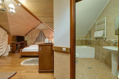 Gallery image of Hotel Perlyna Karpat in Bukovel