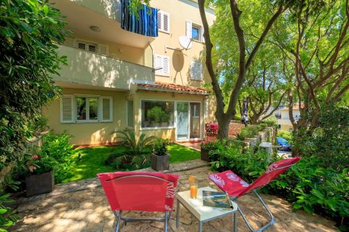Leona & Borna's Central Lapad Suites
