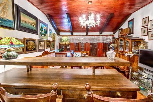 Royal Antique Apartment