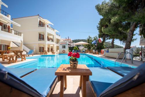 Πισίνα στο ή κοντά στο Kostis Villas