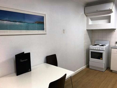 Kuchyň nebo kuchyňský kout v ubytování Archipelago Apartments Esperance