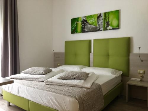Gallery image of Hotel Casa Serena in Malcesine