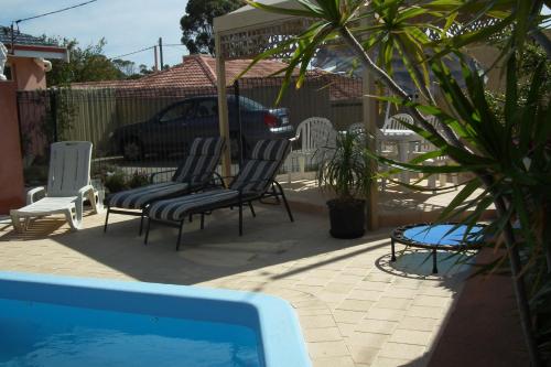 Πισίνα στο ή κοντά στο The Spanish Guesthouse, Private Rooms