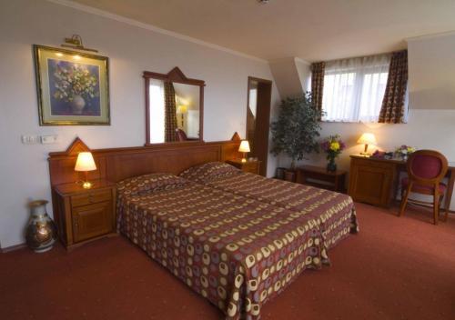 Foto de la galería de Hotel Central en Veliko Tŭrnovo