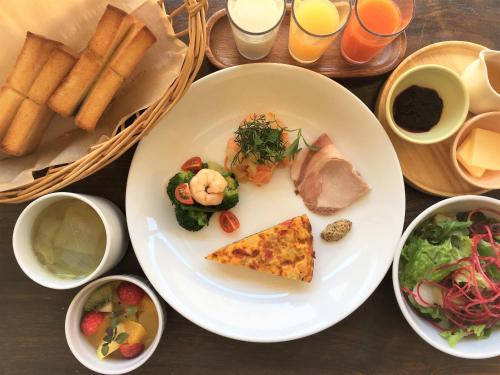 Jídlo v ryokanu nebo okolí