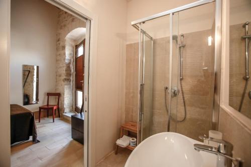 A bathroom at Agriturismo Le Chiuse di Guadagna