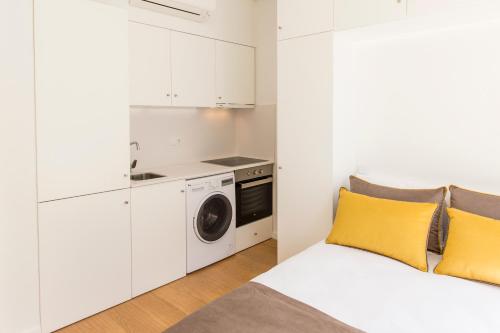 Downtown Porto Mouzinho Studio Apts