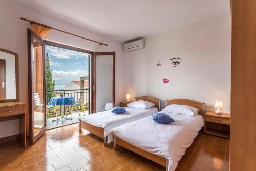 Apartmani Bezma - Sea view