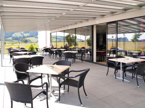 Restoran või mõni muu söögikoht majutusasutuses ibis Bulle - La Gruyère Swiss Bike Hotel
