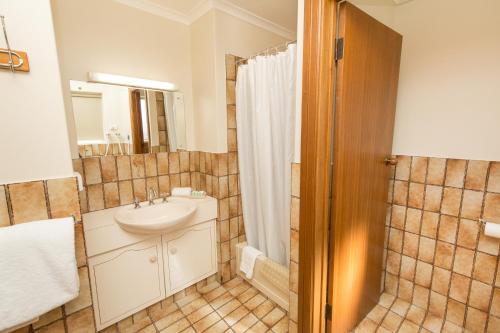 Koupelna v ubytování Mildura Holiday Apartments