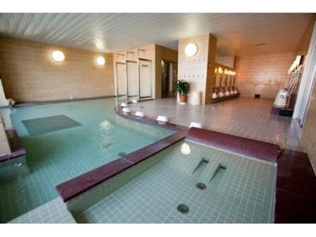Bazén v ubytování Utazu Grand Hotel nebo v jeho okolí