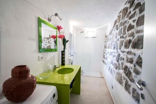 Vonios kambarys apgyvendinimo įstaigoje La casa di Terry