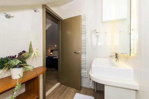 Koupelna v ubytování Hotel Marul