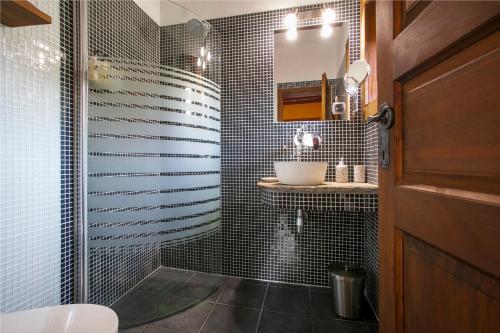 Ένα μπάνιο στο Lavanda Restaurant with Rooms