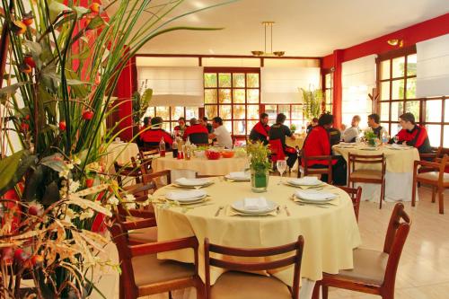 Hotel Libertador 레스토랑 또는 맛집