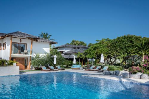 Bazén v ubytování Campo Bahia Hotel Villas Spa nebo v jeho okolí
