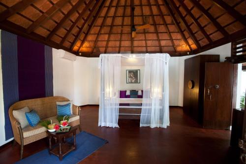 Foto de la galería de Niraamaya Wellness Retreats, Surya Samudra, Kovalam en Kovalam