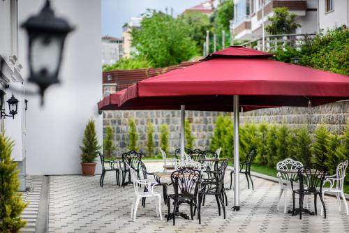 Giardino di White House Hotel