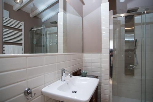 Ванная комната в Porta della Torre Bed & Breakfast