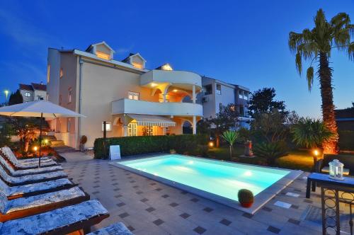 Villa Vanilla with Heated Pool