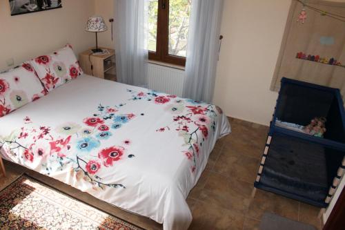 Ένα ή περισσότερα κρεβάτια σε δωμάτιο στο Kavala Villa 360 degrees green