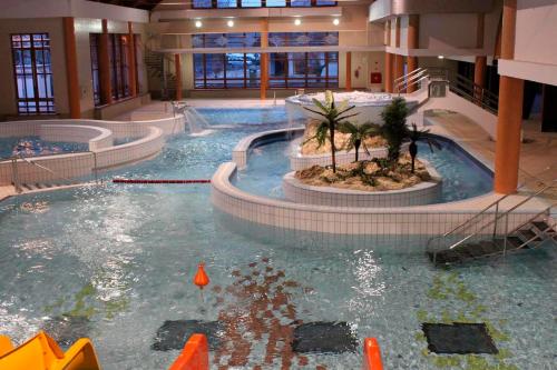 Piscina a Álom Apartman o a prop