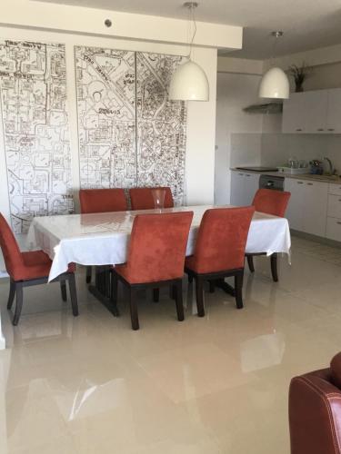 A cozinha ou cozinha compacta de Shave Tsion Apartment in the center Ashdod