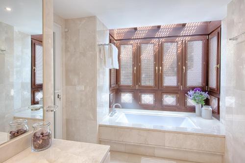 Hanami Alcazaba Beach Penthouse