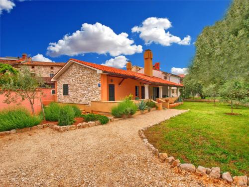 House Franko 1330