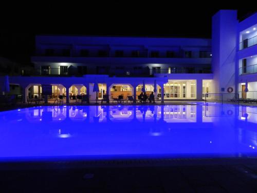 Πισίνα στο ή κοντά στο Evabelle Napa Hotel Apartments